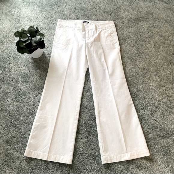 GAP Pants - GAP White Khaki Pants, Cotton & Stretch, Wide Leg, Back Style Pockets, 8 Ankle
